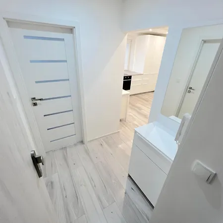 Krasny - V Novom Meste Bratislava